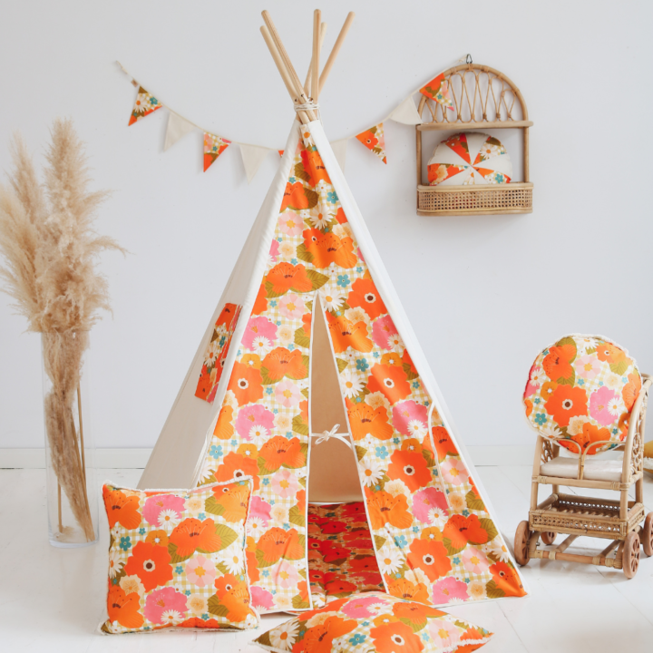 Vaikiška palapinė - Tipis - Piknikas tarp gėlių
