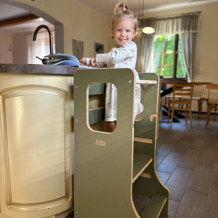 Montessori bokštelis LIEPA - alyvuogių spalvos