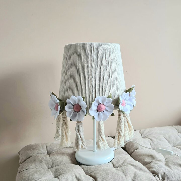 Stalinis-naktinis šviestuvas „Boho Gėlės“