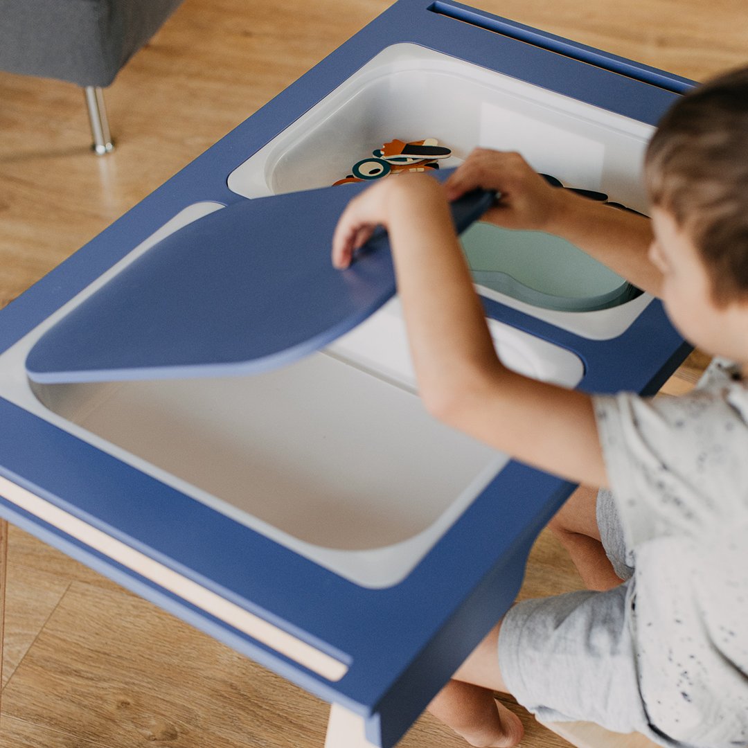 Vaikiškas Montessori Stalas su Dėžutėm