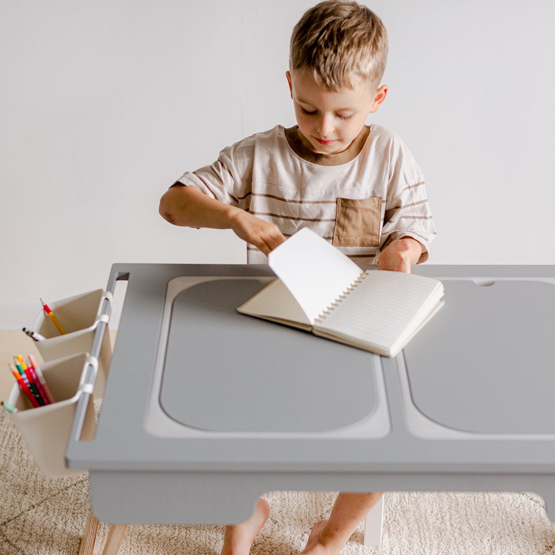 Vaikiškas Montessori Stalas su Dėžutėm