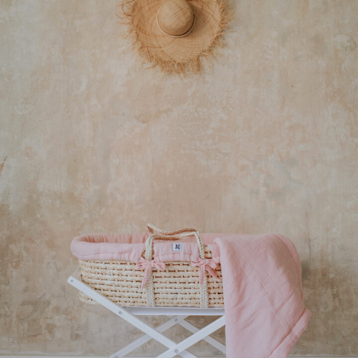 Tekstilė Lopšiui Saldainių Spalvos