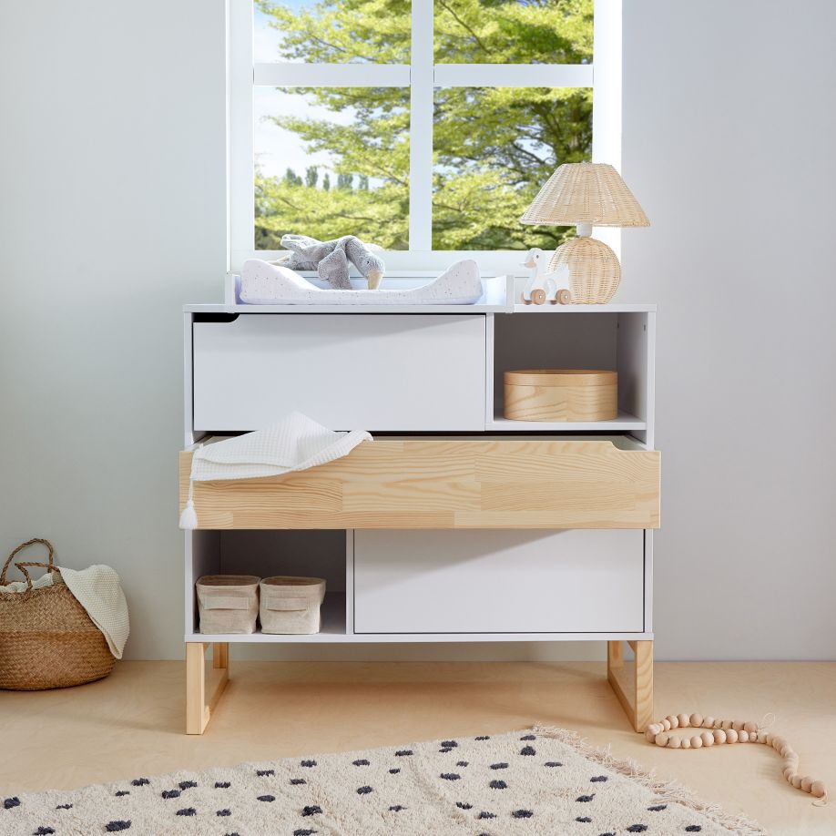 Tatam 3 Stalčių Komoda