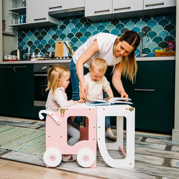 Montessori Virtuvės Bokštelis / Staliukas TROLEIBUSAS