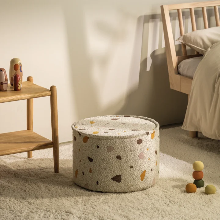 Vaikiškas Terrazzo Rašto Baltas Pufas