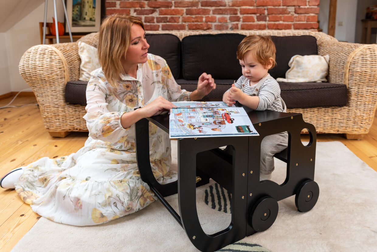 Montessori Virtuvės Bokštelis / Staliukas MAŠINĖLĖ