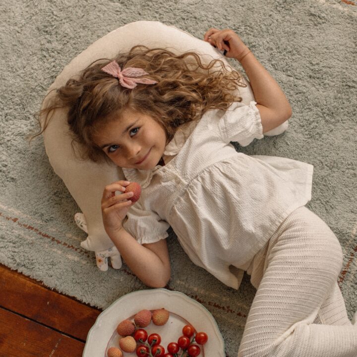 Močiutės Aksominė Pagalvėlė-Višta SODAS