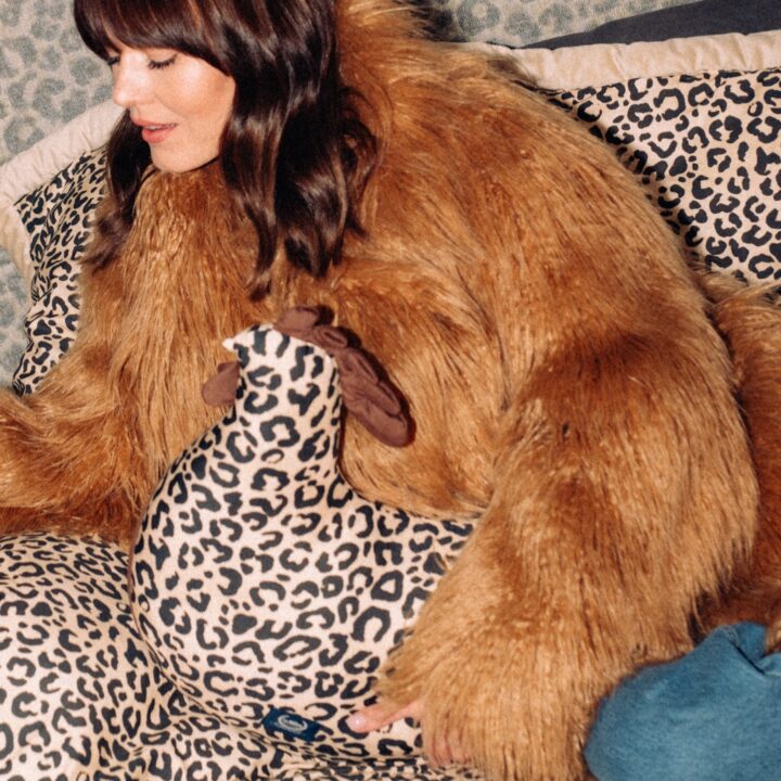 Močiutės Bambukinė Pagalvėlė-Višta ŠVIESUS LEOPARDAS