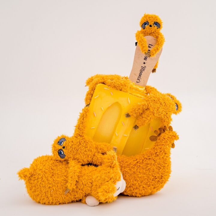 Pliušinė Močiutės Pagalvėlė-Višta HONEY