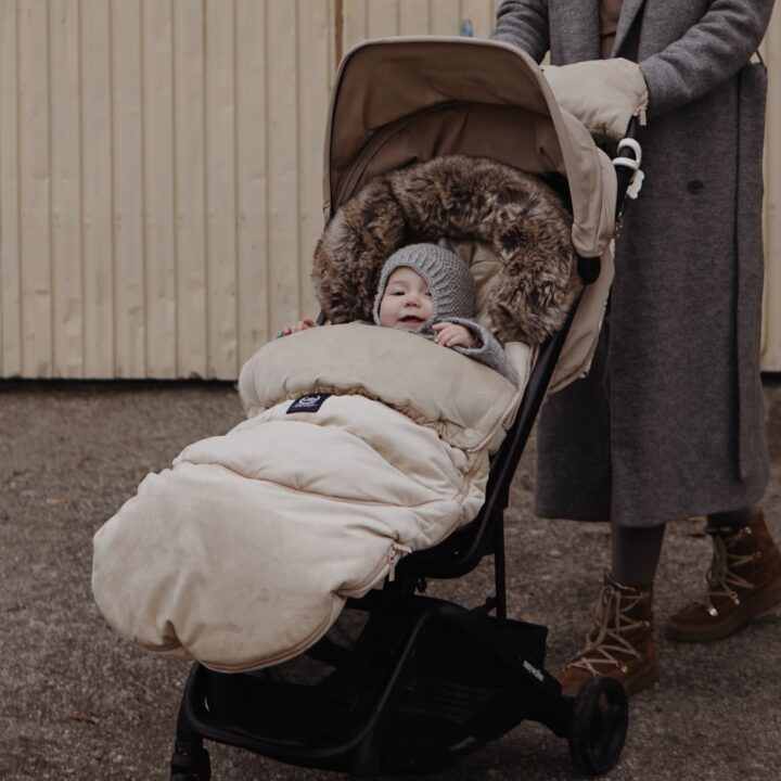 Kūdikių miegmaišis vežimėliui Combo Multi SMĖLINĖ