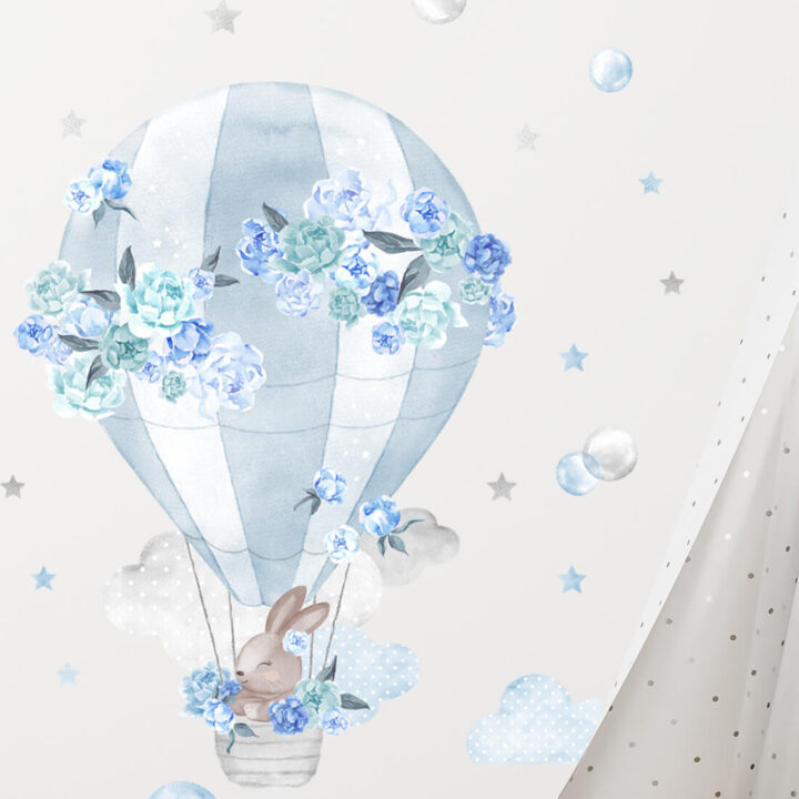 Vaikiškas sienų lipdukas Melsvas oro balionas su zuikiu