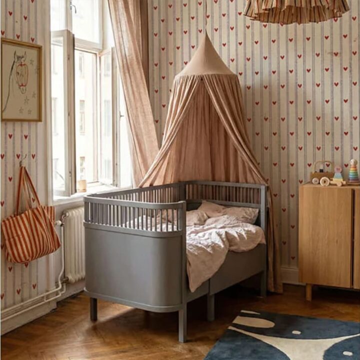 Tapetai Ryto Širdelės ir Dryžiai inerjere