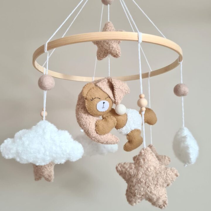 Rankų Darbo Lovytės Karuselė MEŠKUTIS MĖNULYJE