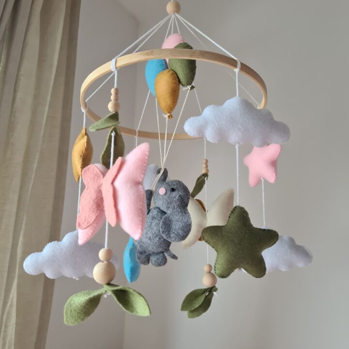 Rankų Darbo Lovytės Karuselė DRAMBLYS