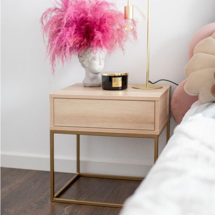 Šoninis Staliukas LAURA