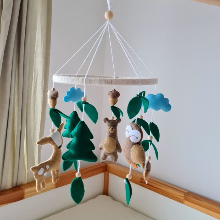 Rankų Darbo Lovytės Karuselė MIŠKAS