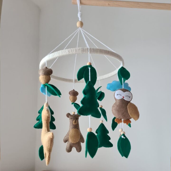 Rankų Darbo Lovytės Karuselė MIŠKAS